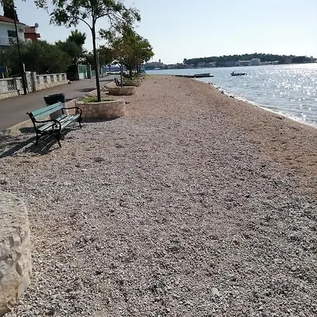 Appartement Lara Brodarica (Sibenik-Knin)